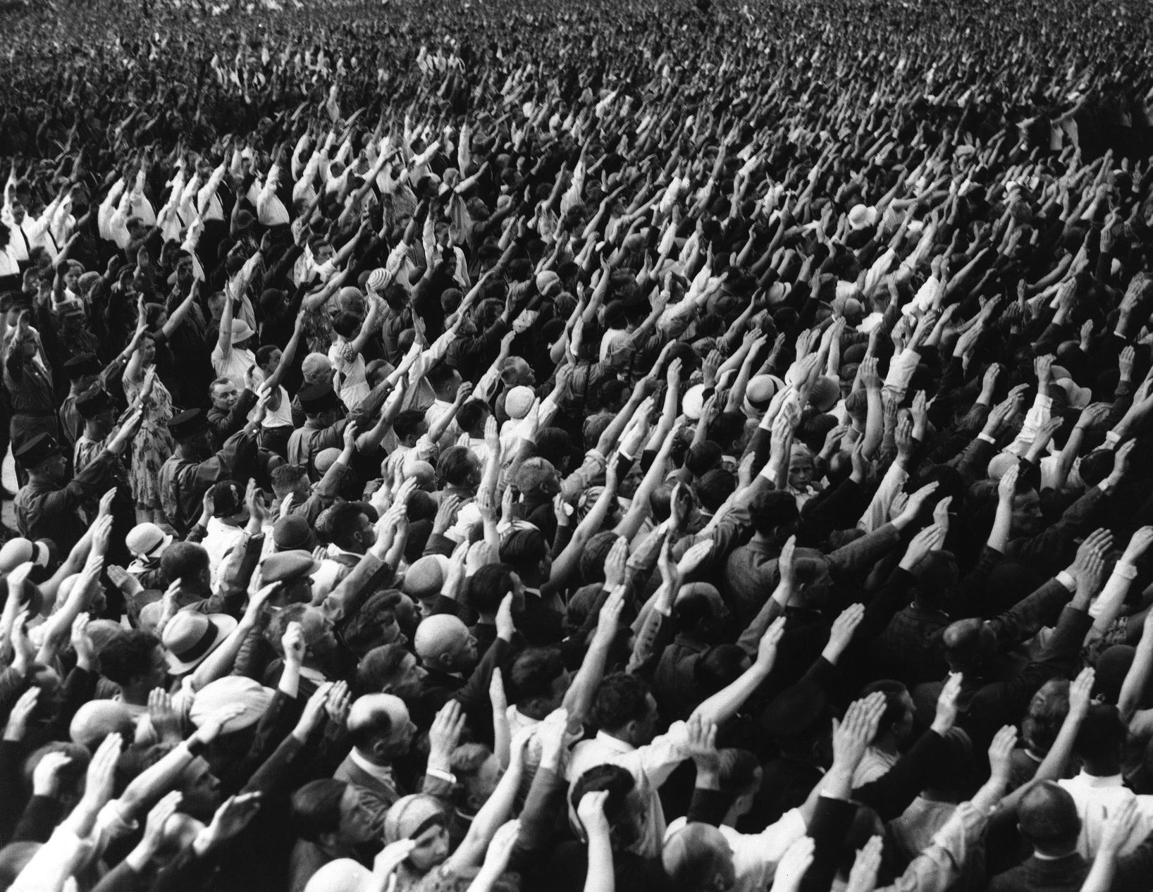 1932: National Socialists Meeting